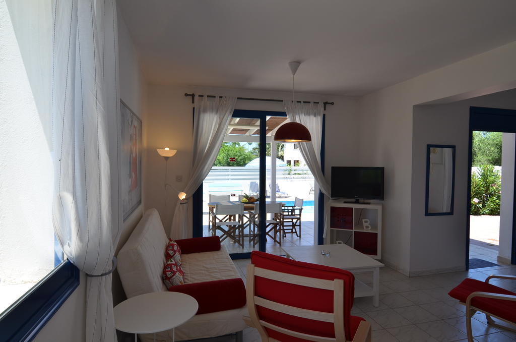 Sea Breeze Villas Argaka Zimmer foto